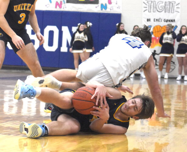 Lisbon has EOAC title in its sights after United win
